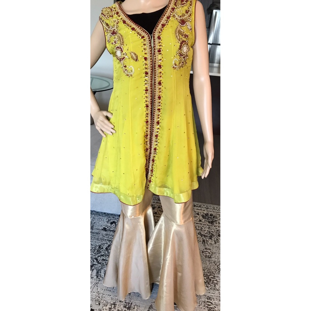 Pakistani outfit!
